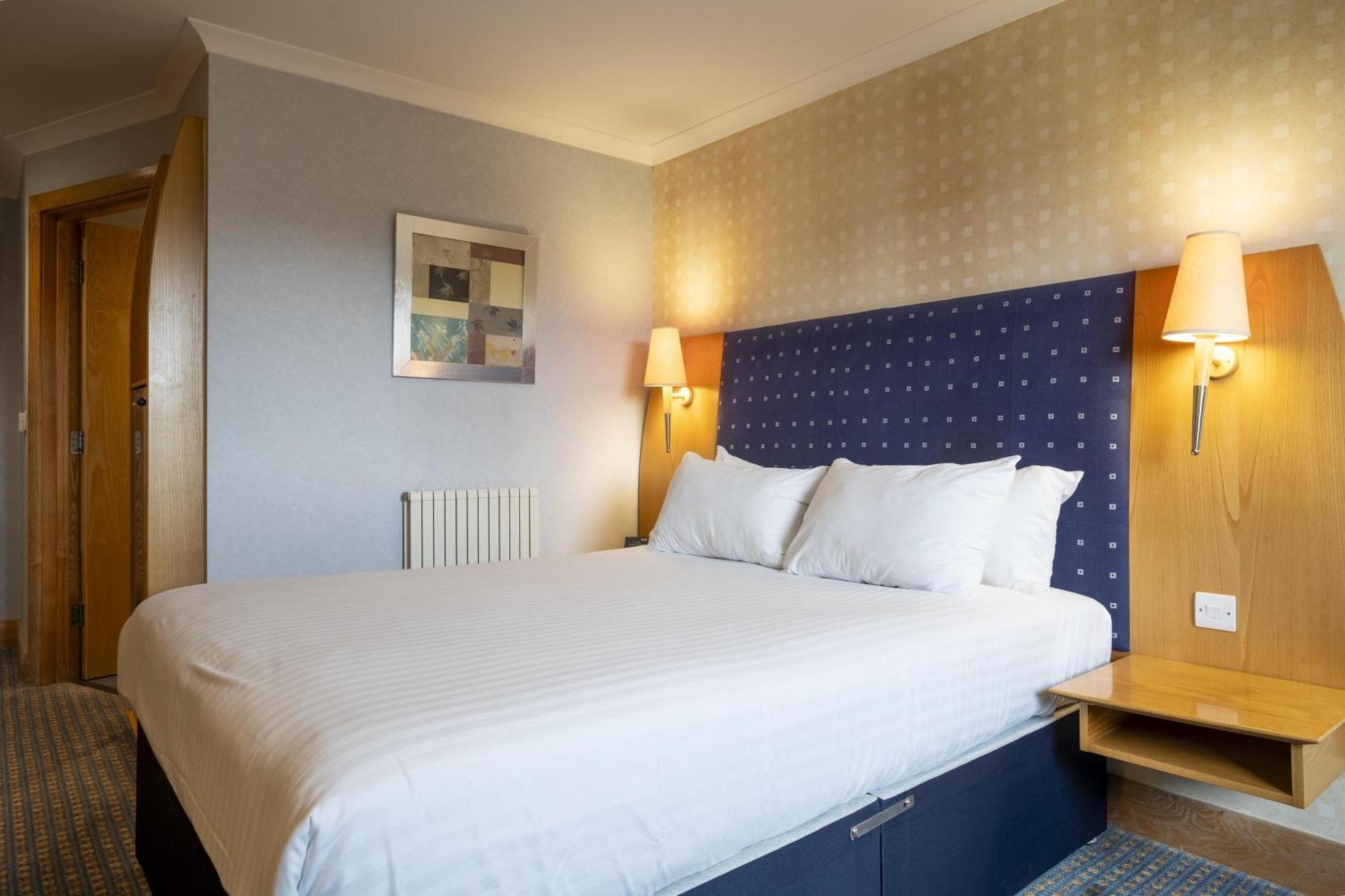 The Bolton Stadium Hotel, A Member Of Radisson Individuals Exterior photo